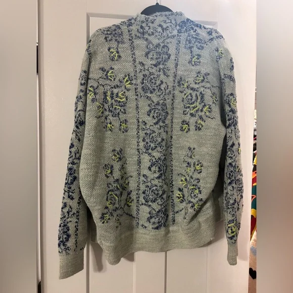 Anthropologie Blue and Green Patterned cardigan - Picture 4 of 7